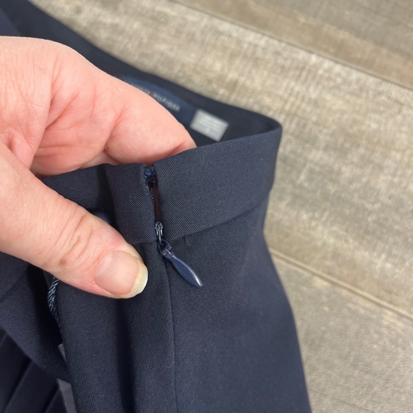 ommy Hilfiger Navy Pleated Tennis Skirt - Picture 7 of 8